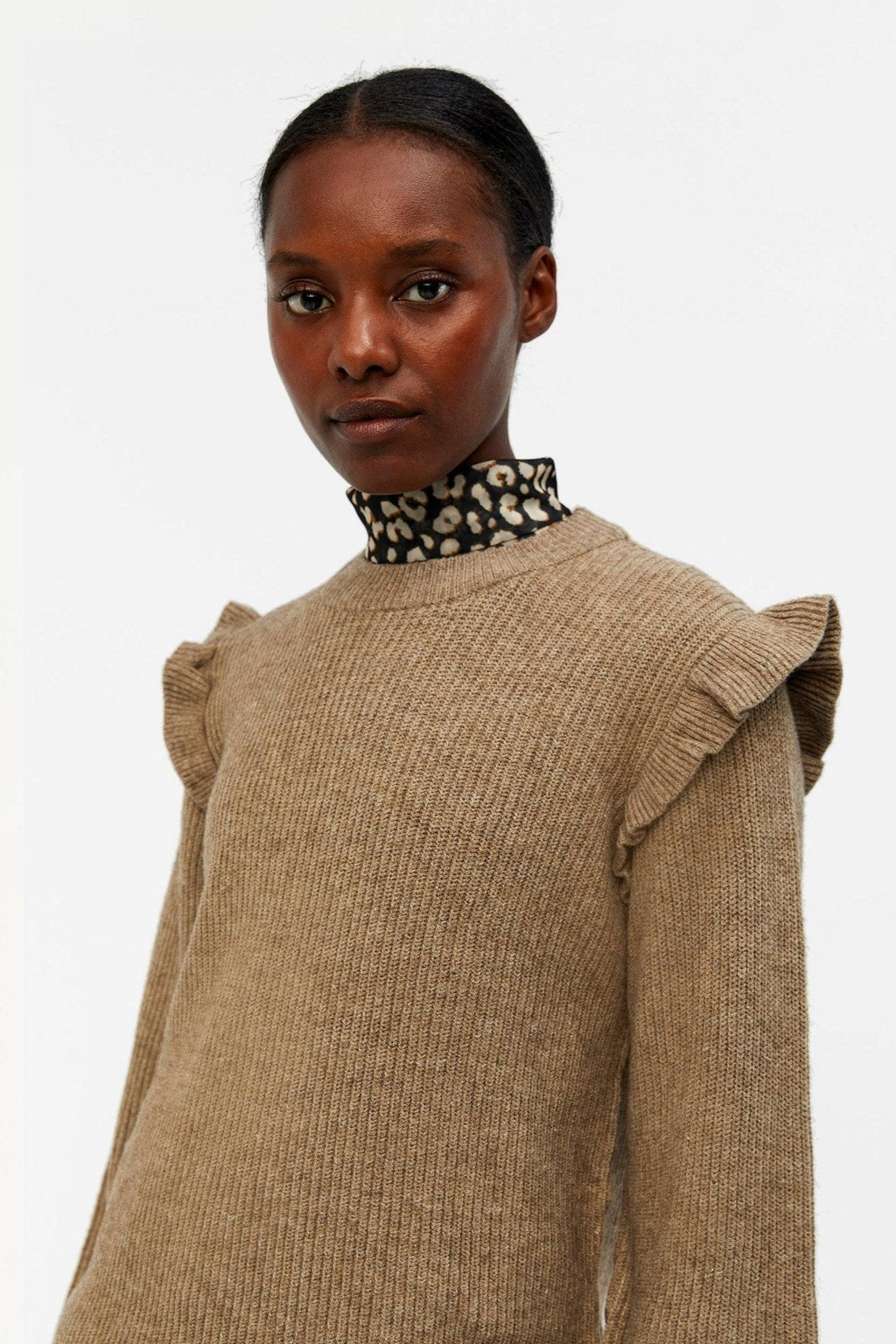 Malena Ruffle Pullover Strik - fossiili