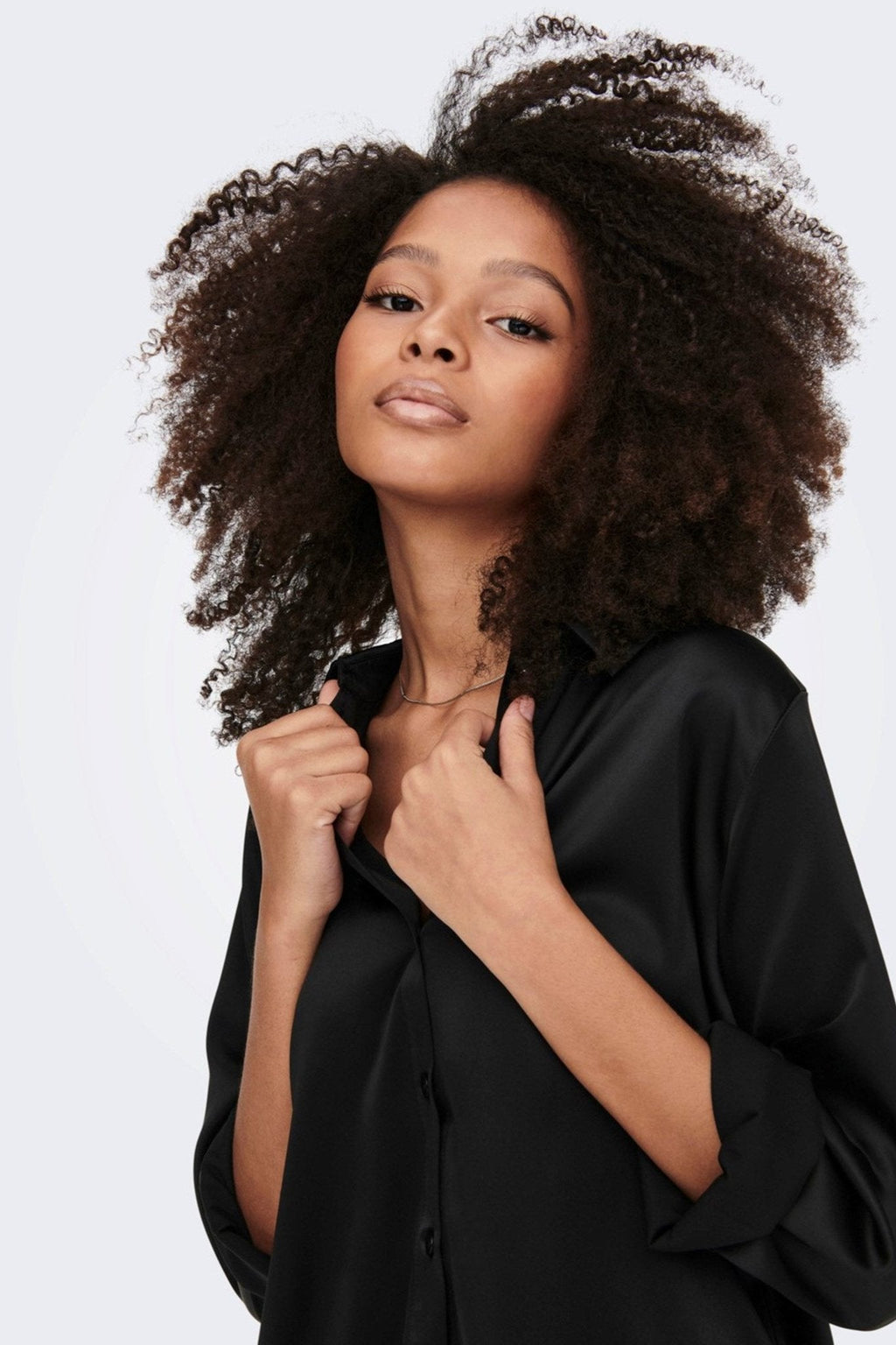 Victoria Satin -mekko - musta