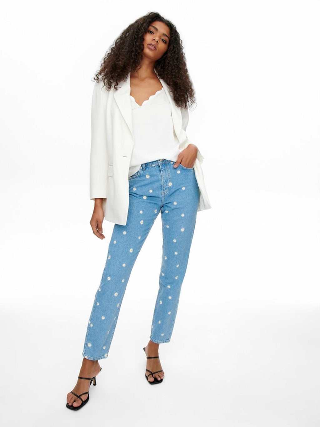 Violet Blazer - Pilvitanssija