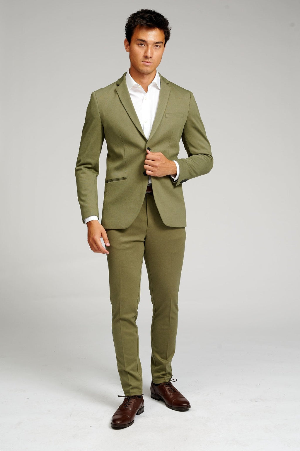 Performance Suit™️ (Olive) + Performance Shirt™️ - Pakettitarjous