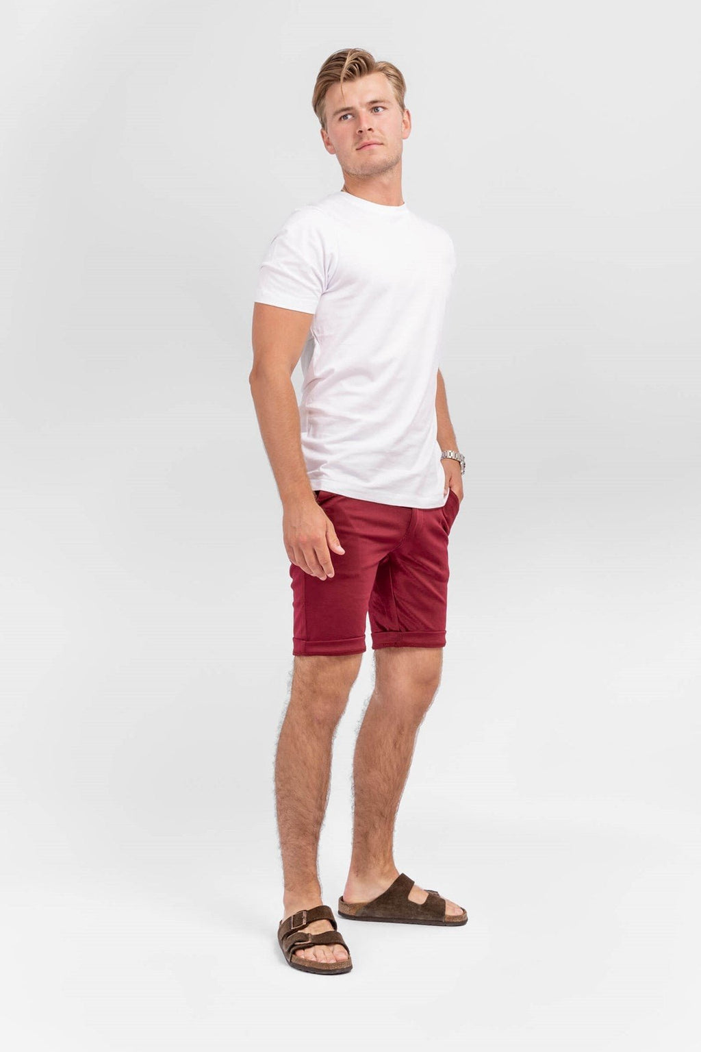 Chino Shorts - Burgundia