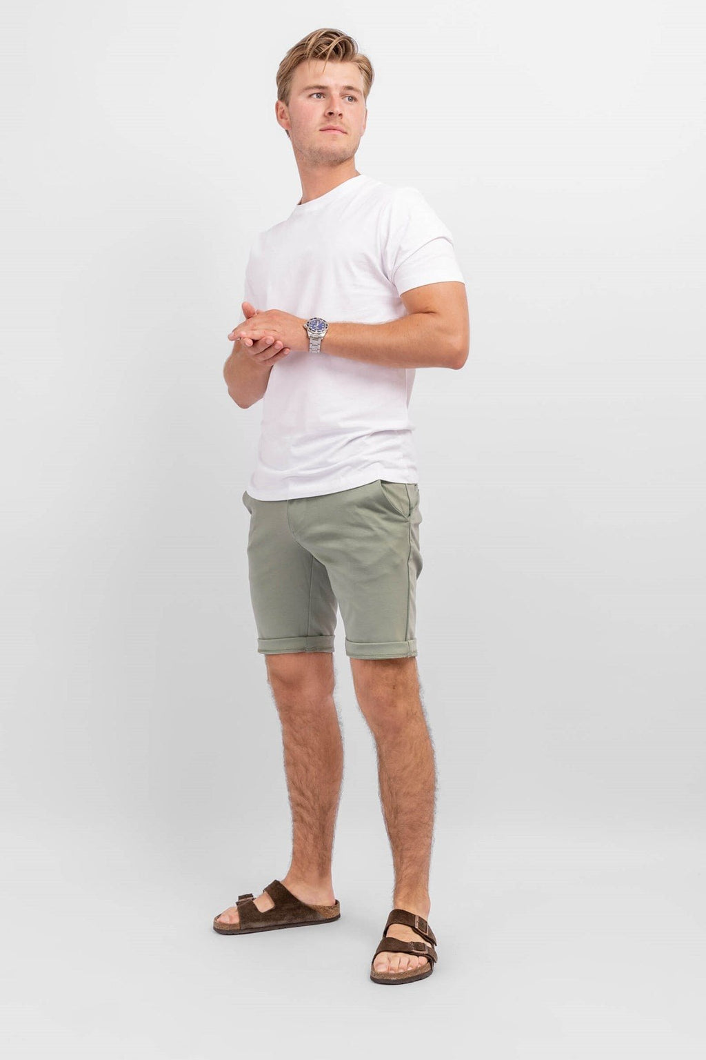 Chino Shorts - Oliivi