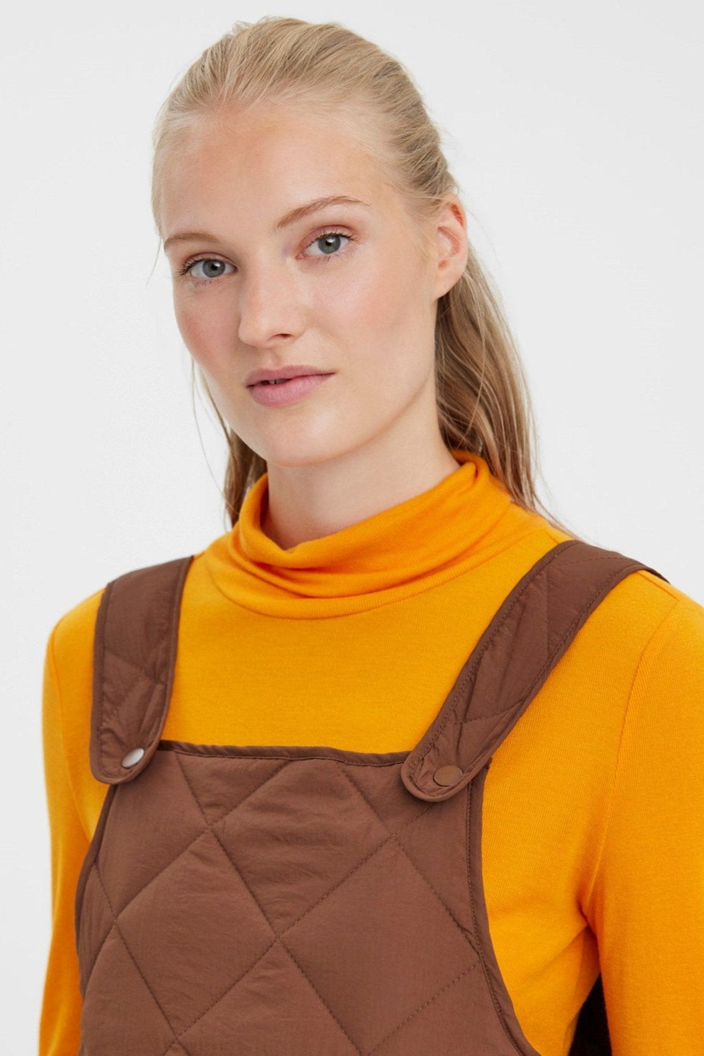 Val Spencer -mekko - Karaf