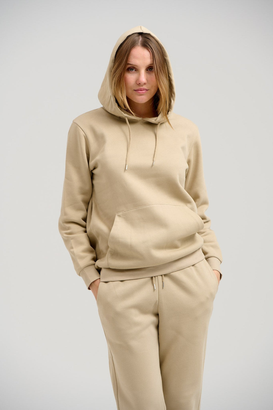 {"alt"=>"Keskeiset Athleisure-kappaleet jokapäiväiseen käyttöön", "class"=>"object-cover w-full h-full max-w-[650px]", "loading"=>"lazy"}