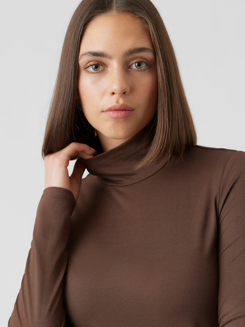 Ina High Neck Top - kahvipapu