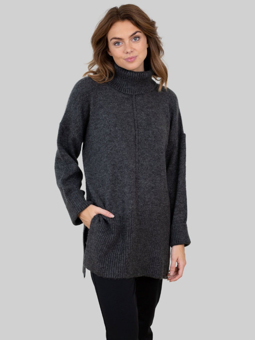 Tatiana -rullakaula pullover - tummanharmaa